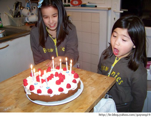 원본 크기의 사진을 보려면 클릭하세요